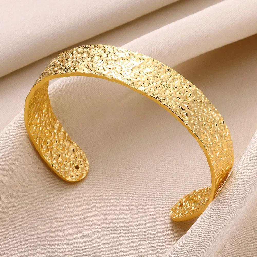 European and American cross-border shiny exquisite gold exaggerated wristband bracelet accessories